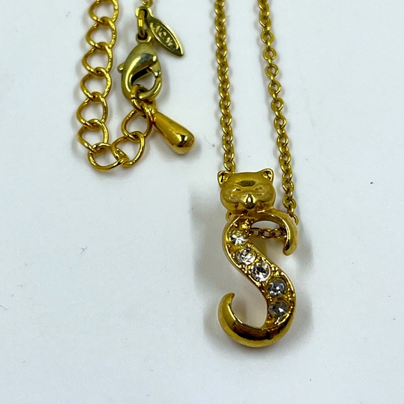 Avon Signed Cat Initial S Gold Plated Vintage Necklace - Picture 2 of 5